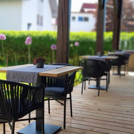 Hotel Goldene Rose Reutte Ngoại thất bức ảnh