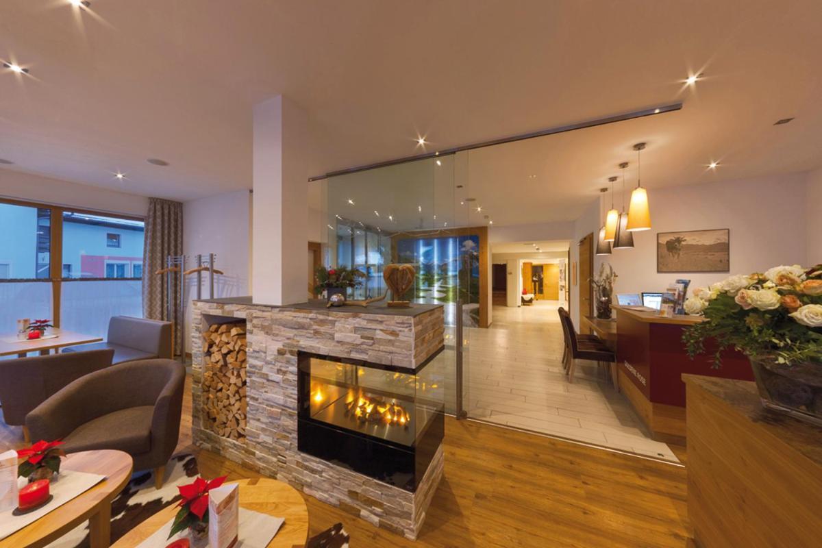 Hotel Goldene Rose Reutte Ngoại thất bức ảnh