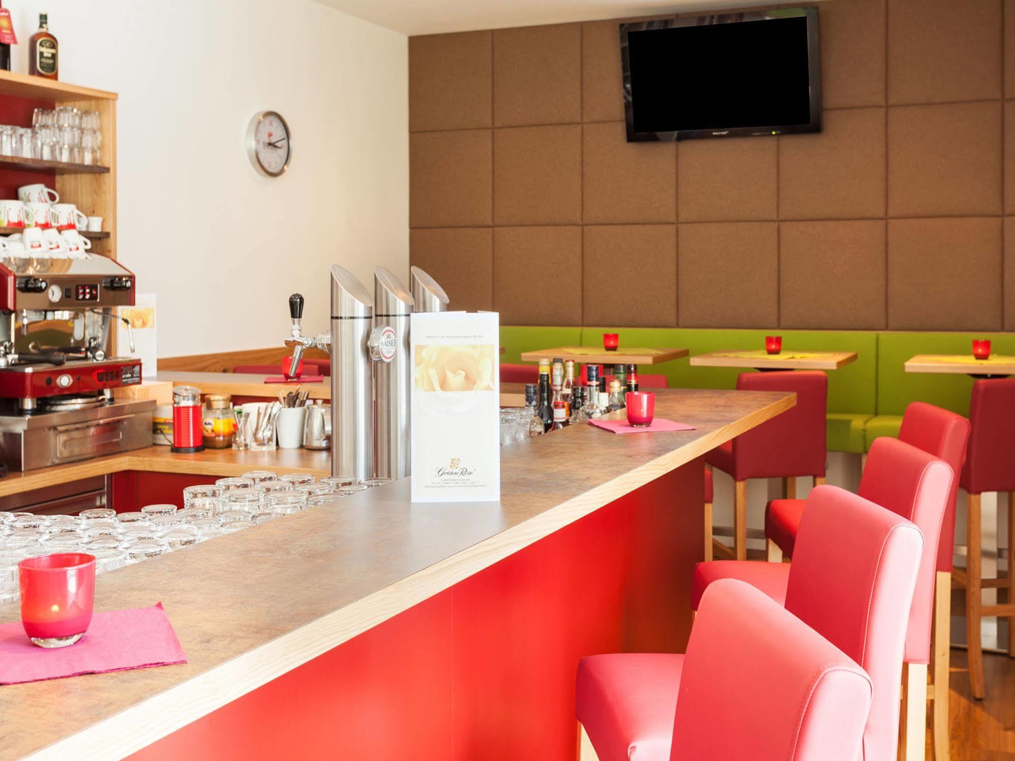 Hotel Goldene Rose Reutte Ngoại thất bức ảnh