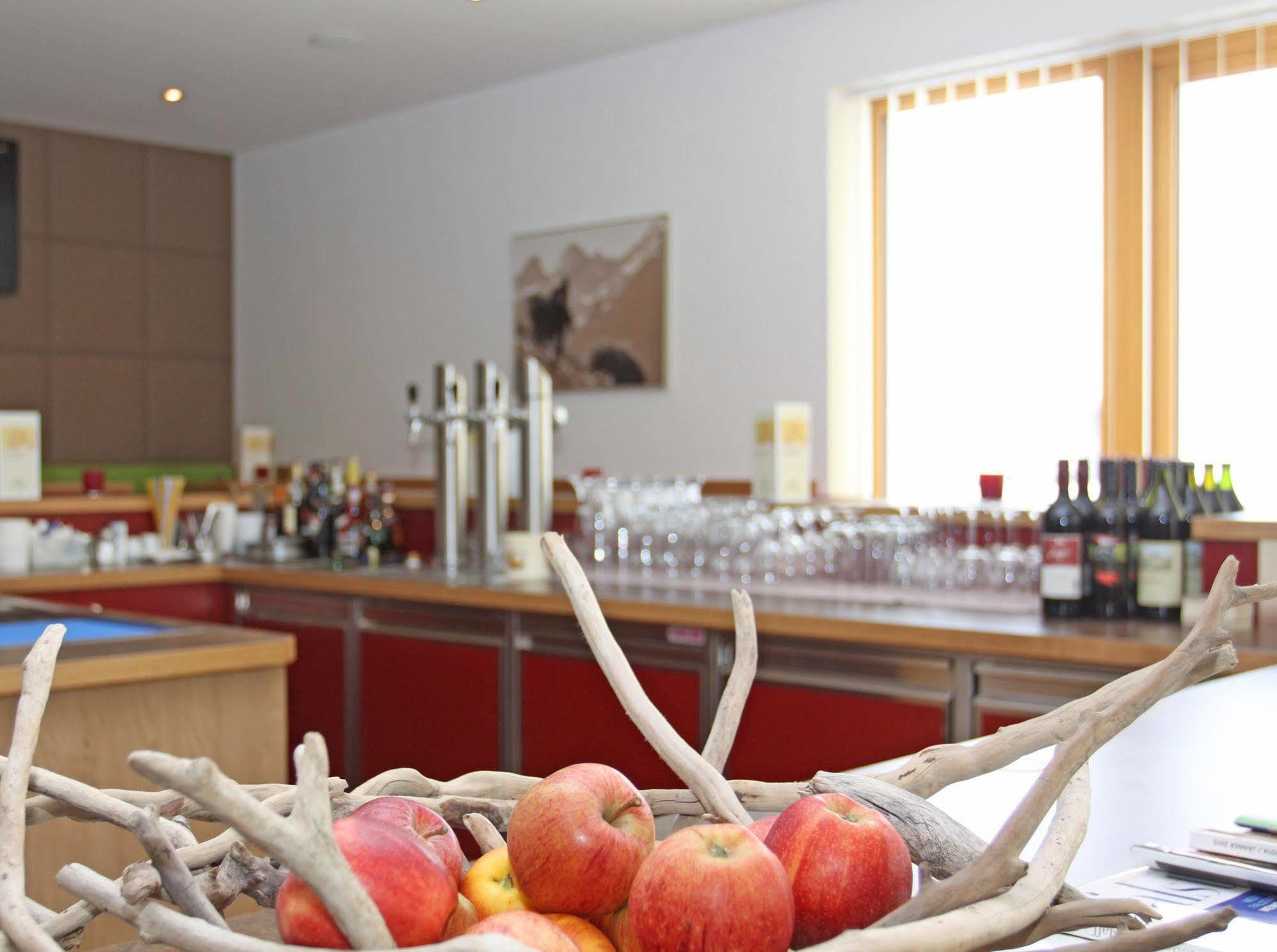 Hotel Goldene Rose Reutte Ngoại thất bức ảnh